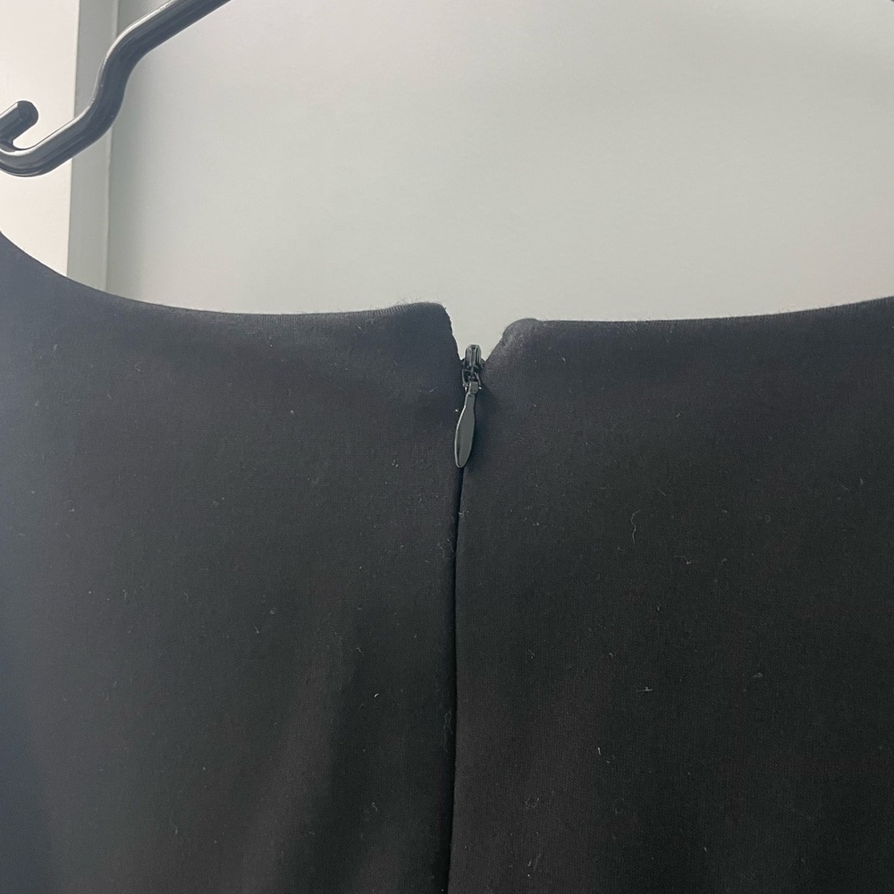 EUC WHBM Elegant Black Sleeveless Leather Trim Sheath Dress 10 - Picture 5 of 10